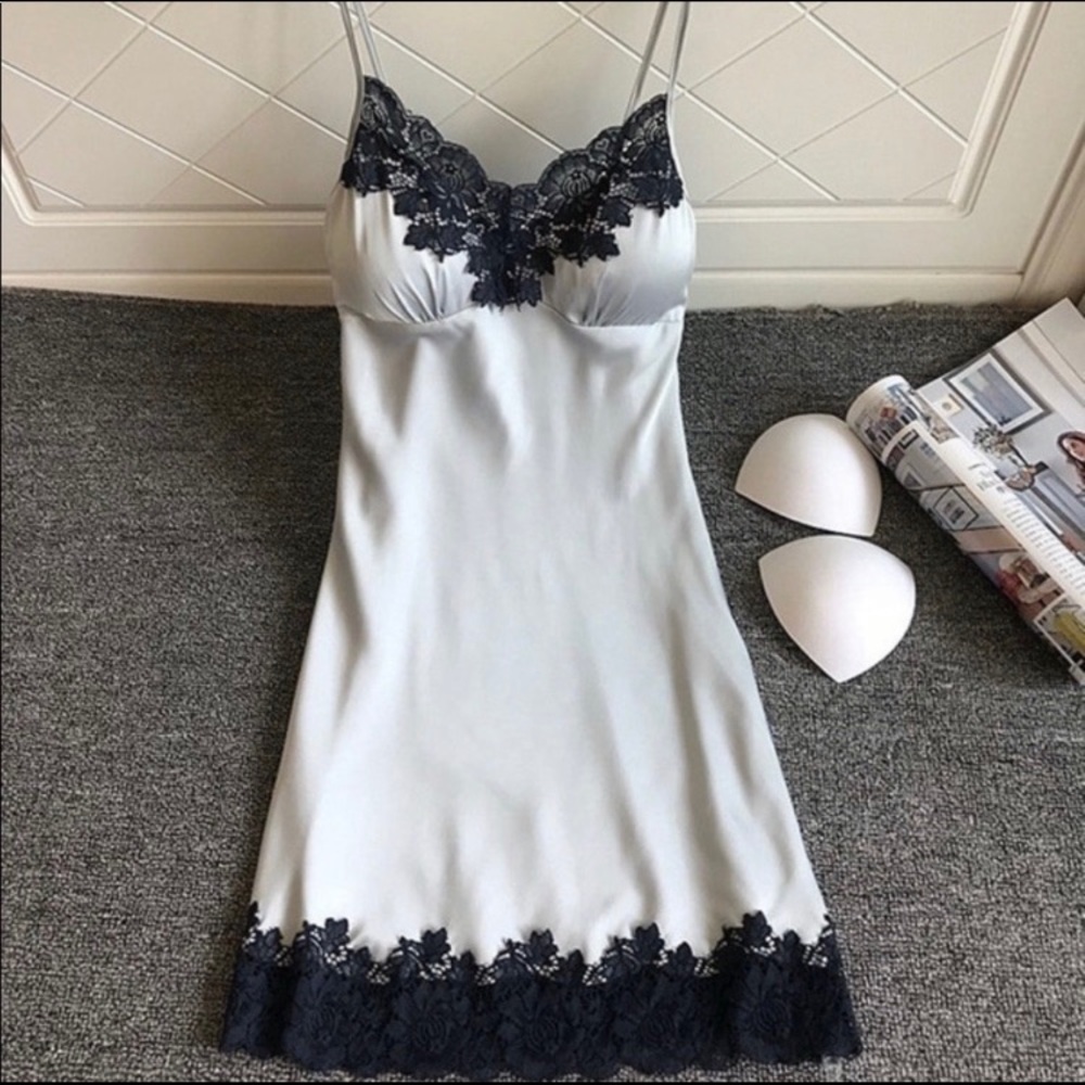 Lingerie/Chemise Size L